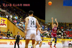 阿德耶米破门雷吉亚尼建功 多特2-0奥格斯堡